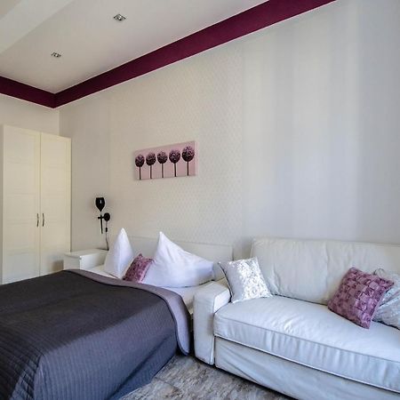 Design Apartment By Ruterra Praga Esterno foto
