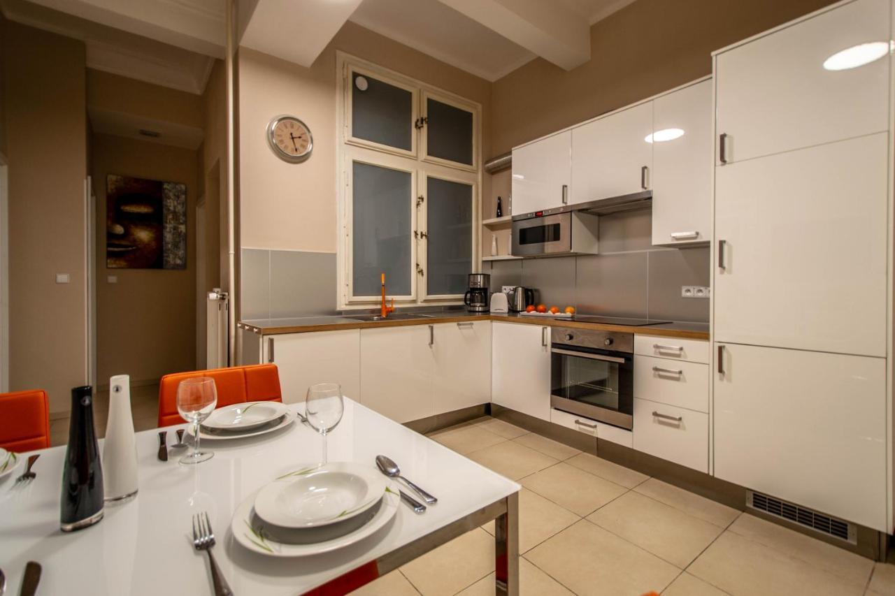 Design Apartment By Ruterra Praga Esterno foto