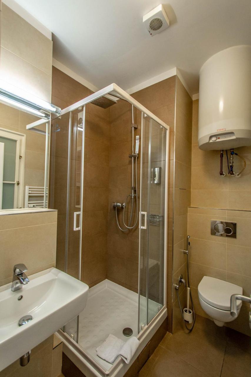 Design Apartment By Ruterra Praga Esterno foto