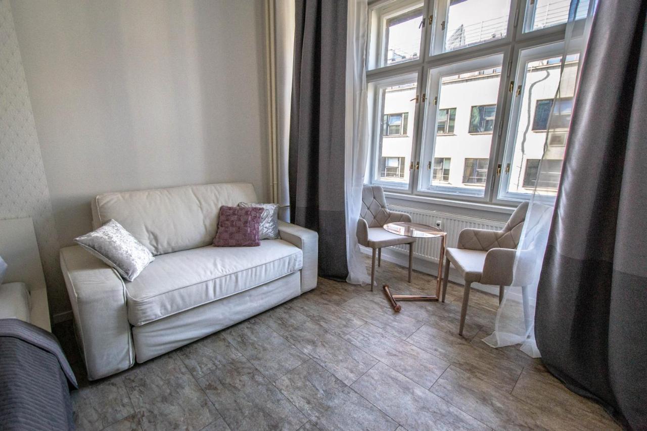 Design Apartment By Ruterra Praga Esterno foto